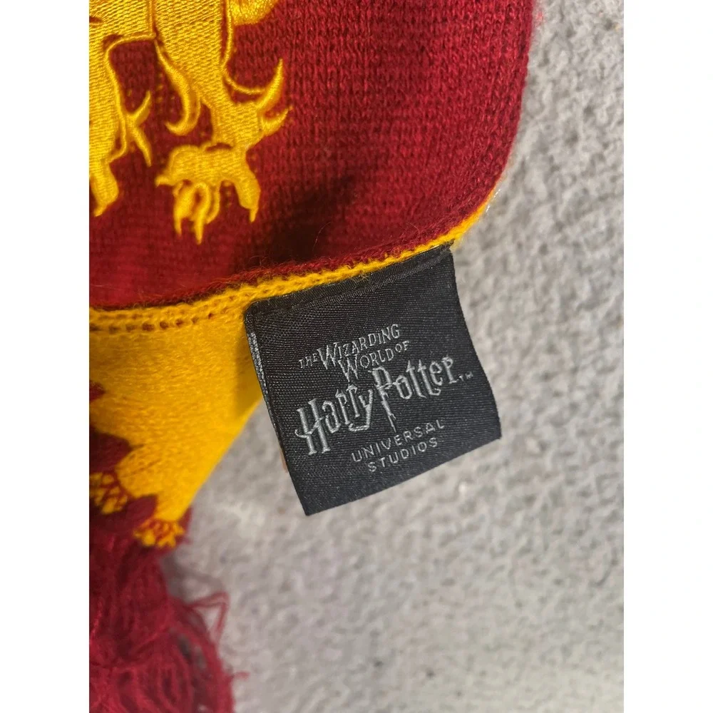 Harry Potter Gryffindor Scarves Lot 2 Universal Studios Wizarding World Red Gold